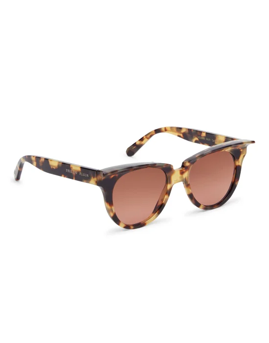Sunglasses Statement