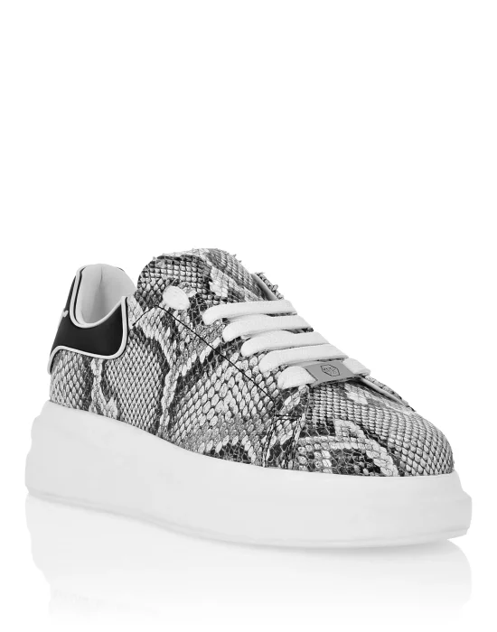 Low Top Sneakers Roccia Python Print