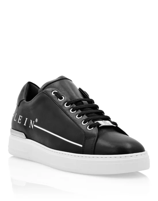 Lo-Top Sneakers Istitutional