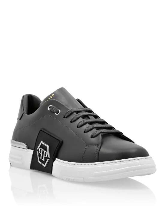 LO-TOP SNEAKERS PHANTOM KICK$ LEATHER Platinum HEXAGON