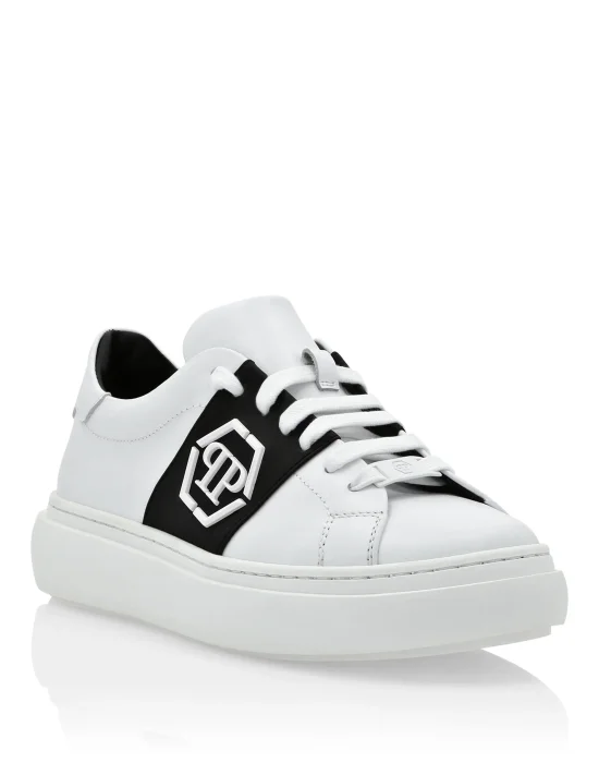 LEATHER LO-TOP SNEAKERS RUBBERISED HEXAGON