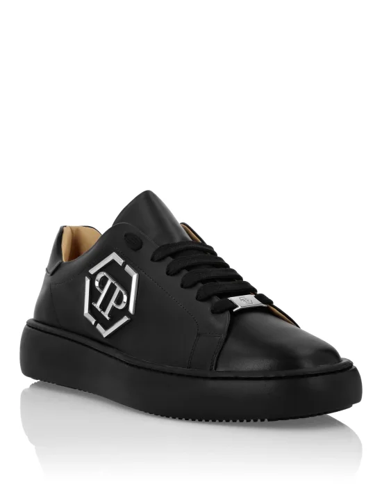 Leather Lo-Top Sneakers Hexagon