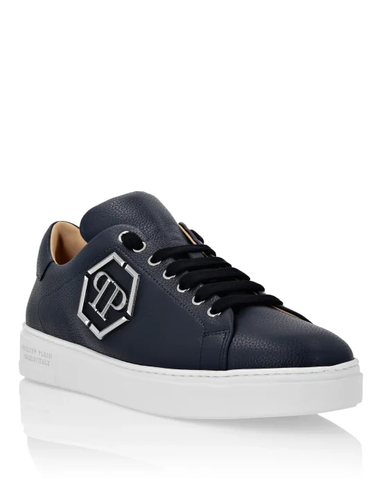 Leather Lo-Top Sneakers Hexagon