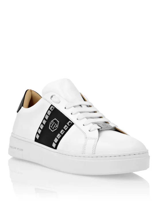 Leather Lo-Top Sneakers Studs