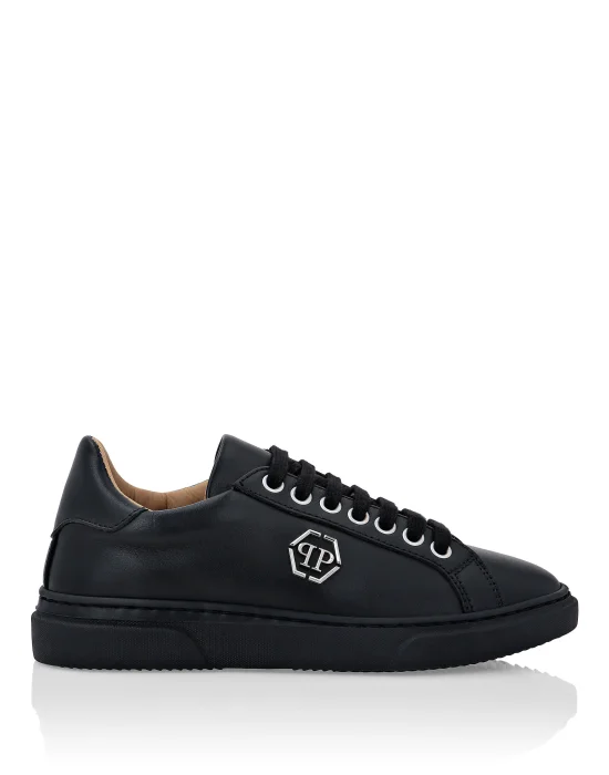 Leather Lo-Top Sneakers Hexagon