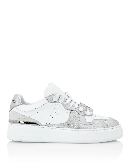 Leather Lo-Top Sneakers G.O.A.T. TM