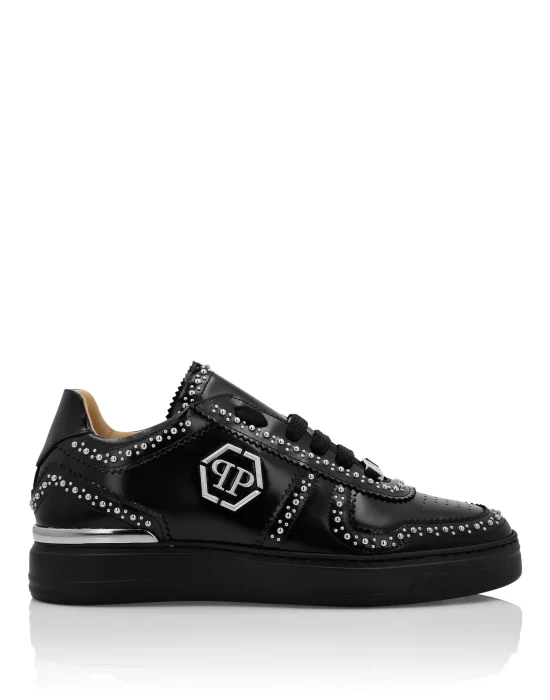 Leather Lo- Top Sneakers