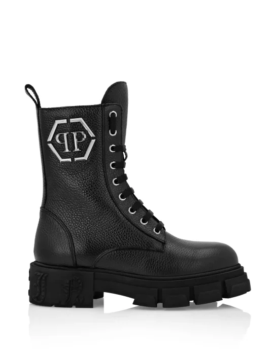 Embossed Leather Boots Mid Flat