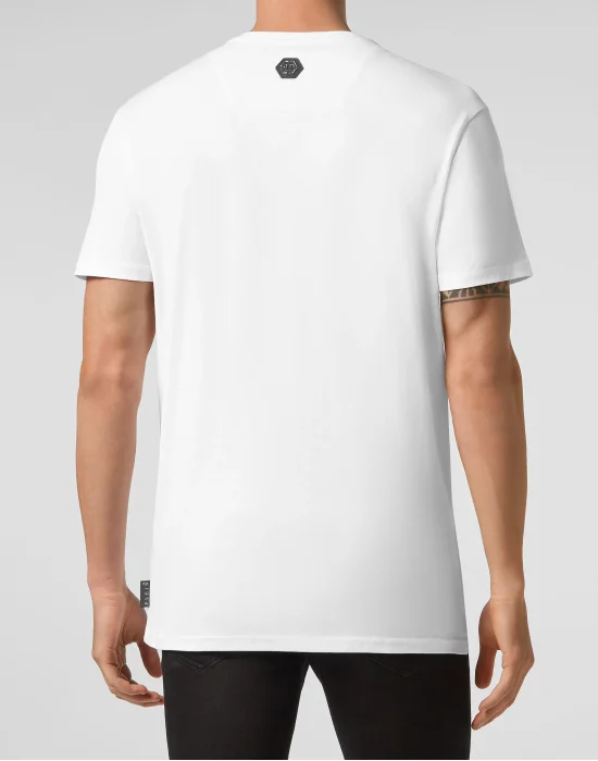 T-shirt Round Neck SS Outline Skull crystal