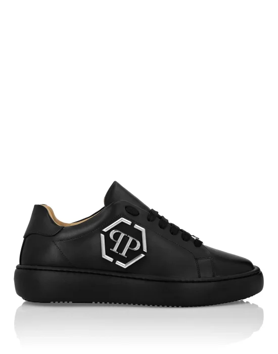 Leather Lo-Top Sneakers Hexagon