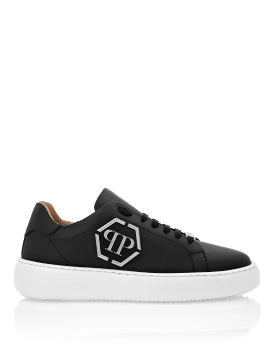 Leather Lo-Top Sneakers Hexagon